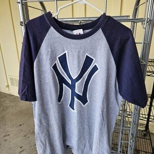 New York Yankees MLB Majestic Baseball Tee